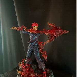 Jujutsu Kaisen Sukuna Itadori figure in posa attacco 30cm